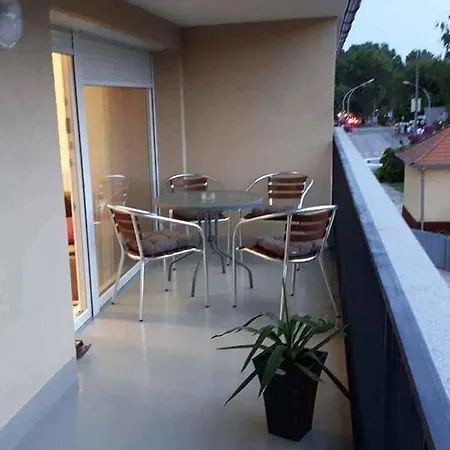 In - Balaton 53602 Apartment *