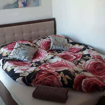 In - Balaton 53602 * Siófok