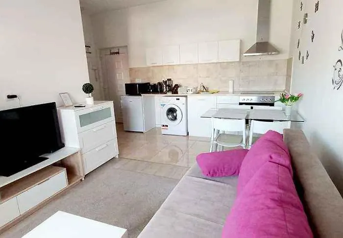In - Balaton 53602 Apartamento *